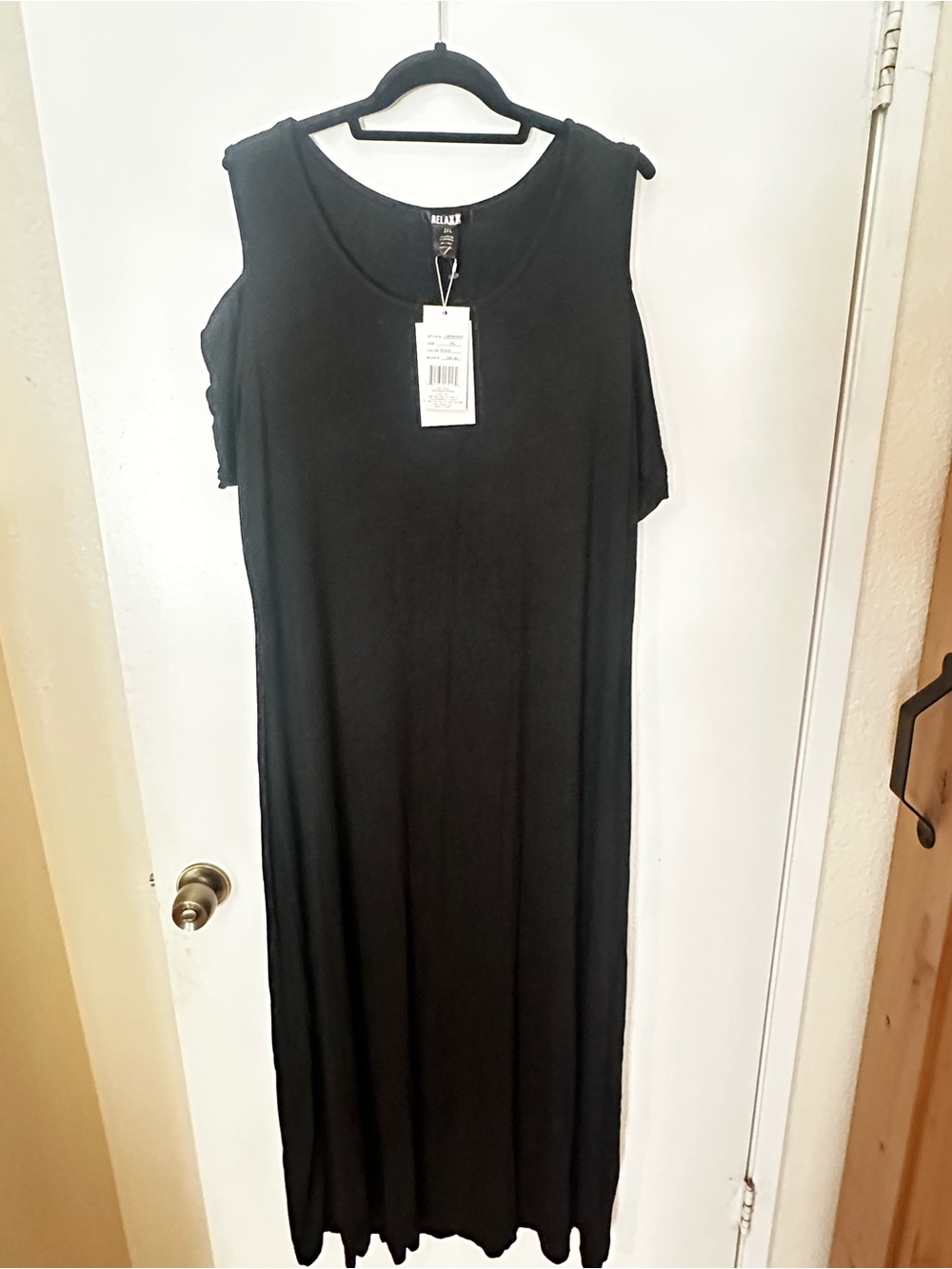 Cold-Shoulder Maxi Dress - Black